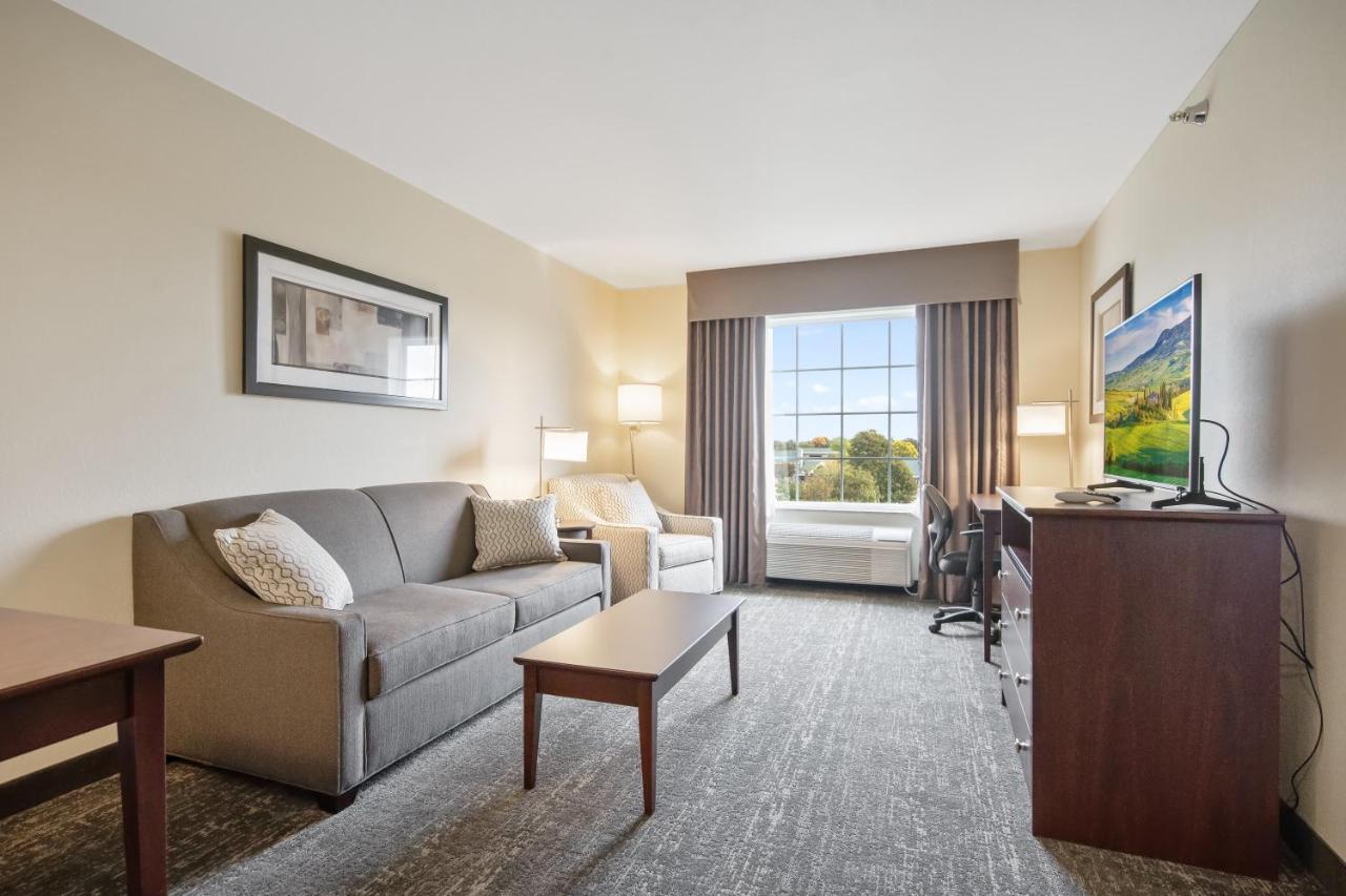 Cobblestone Hotel & Suites - Austin Exteriör bild