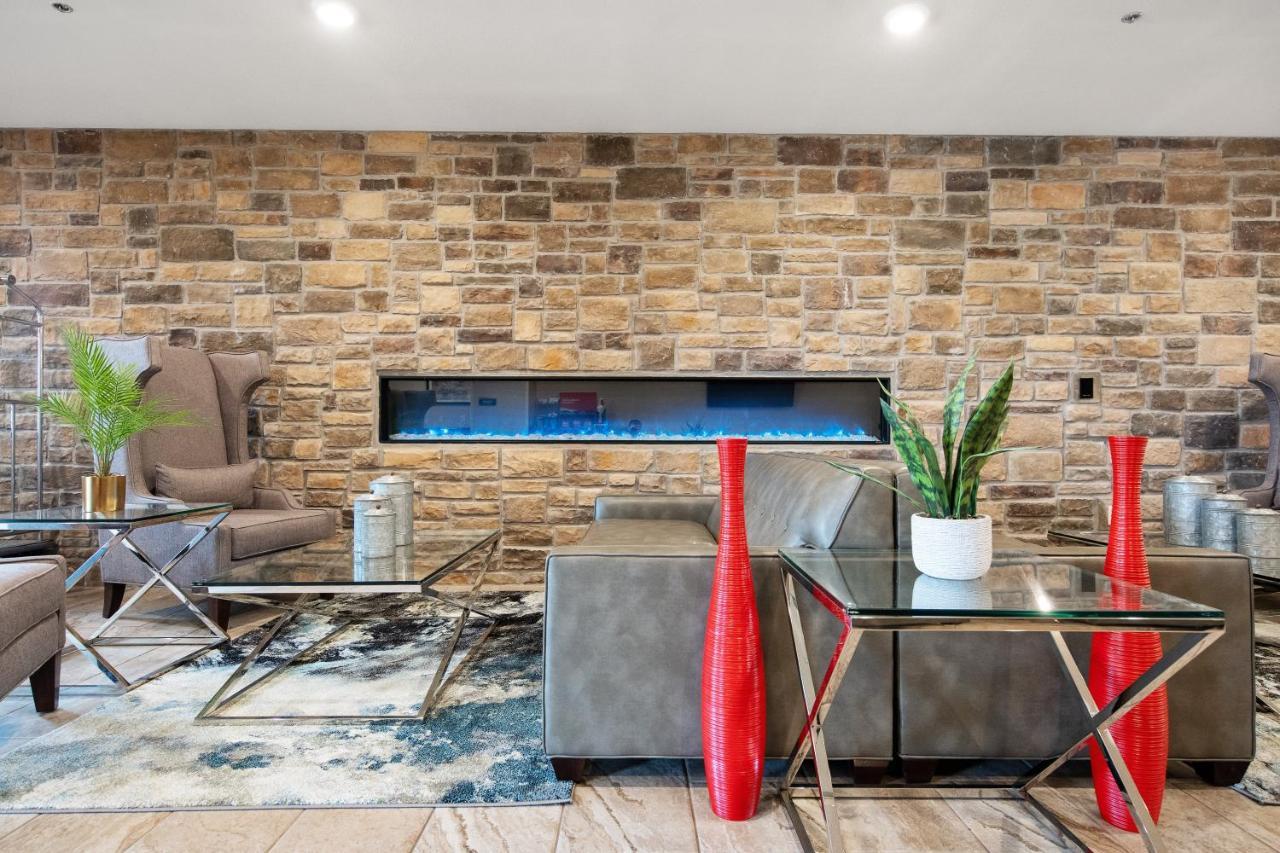 Cobblestone Hotel & Suites - Austin Exteriör bild