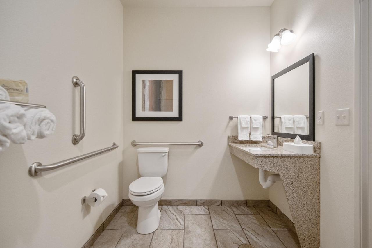 Cobblestone Hotel & Suites - Austin Exteriör bild